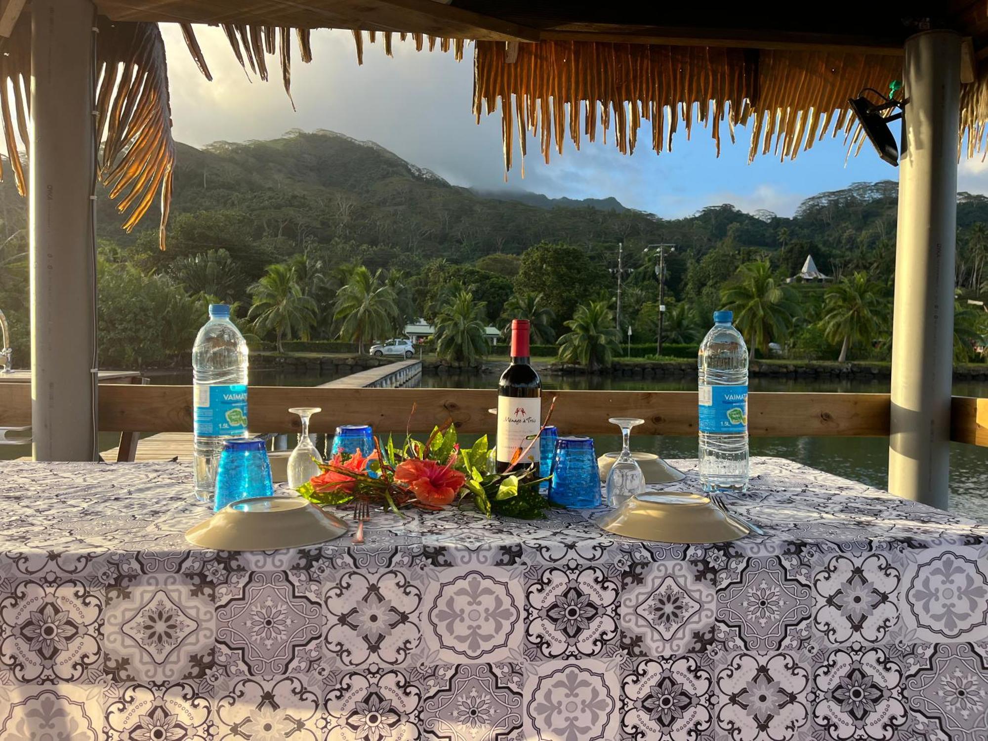 Manatini Lodge Faie 외부 사진